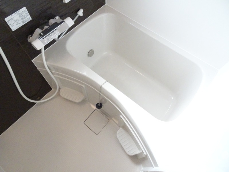 バス・シャワールーム　追い焚き機能付きバス♪