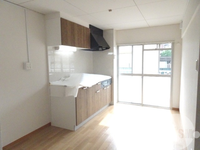 居室・リビング　明るいお部屋です♪