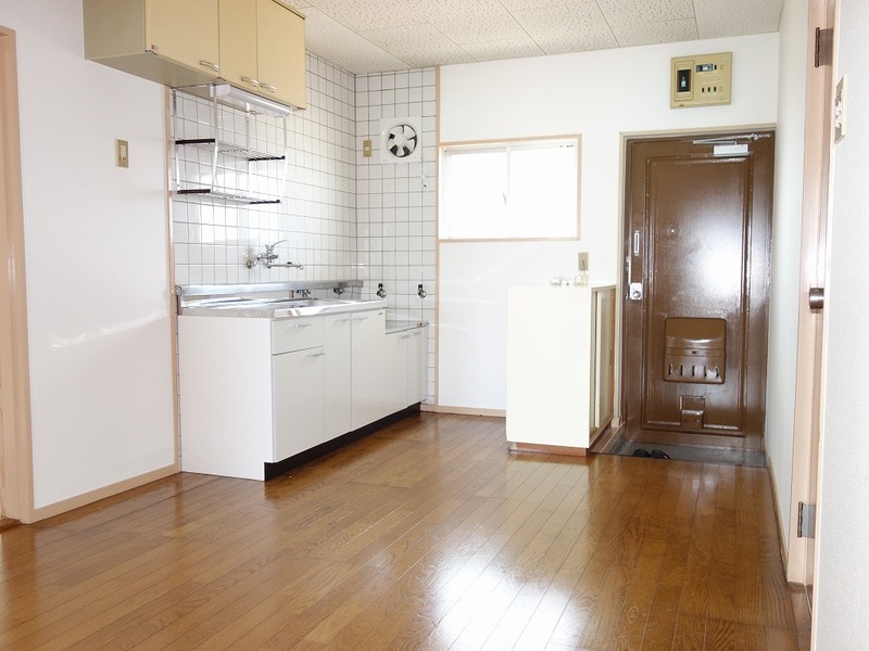 居室・リビング　台所