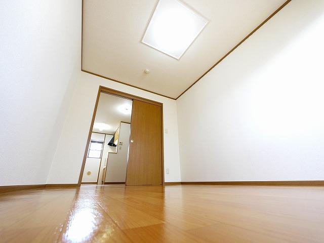 居室・リビング　居間です