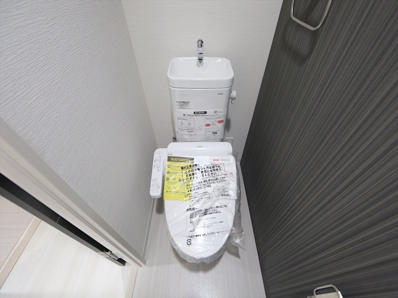 トイレ　温水洗浄暖房便座付トイレ