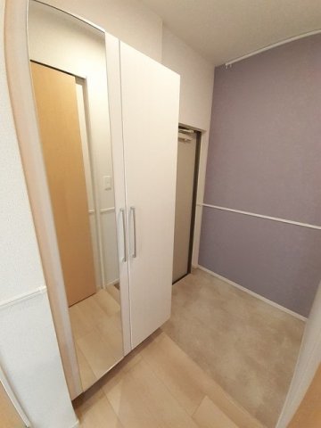 玄関　シューズボックス付きの玄関です★