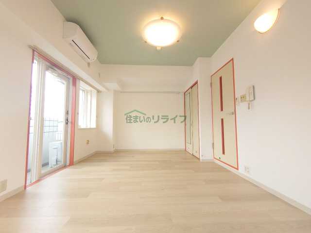 居室・リビング　※別部屋参考写真