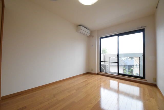 居室・リビング　★お問い合わせはタウンハウジング町田店まで★