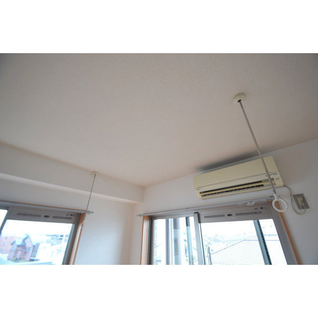 その他設備　室内物干