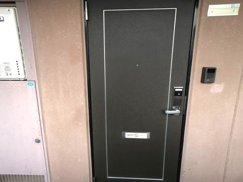 玄関　図面と現状に相違がある場合には現状を優先