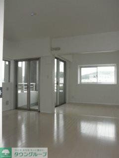 居室・リビング　★お問い合わせはタウンハウジング聖蹟桜ヶ丘店まで★