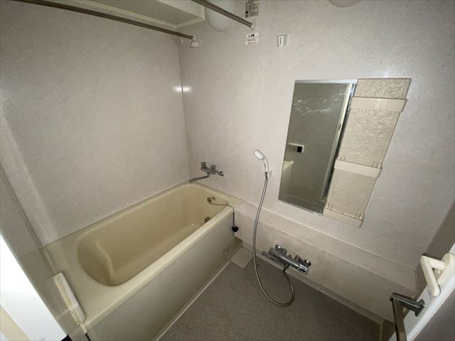 バス・シャワールーム　別部屋参考写真