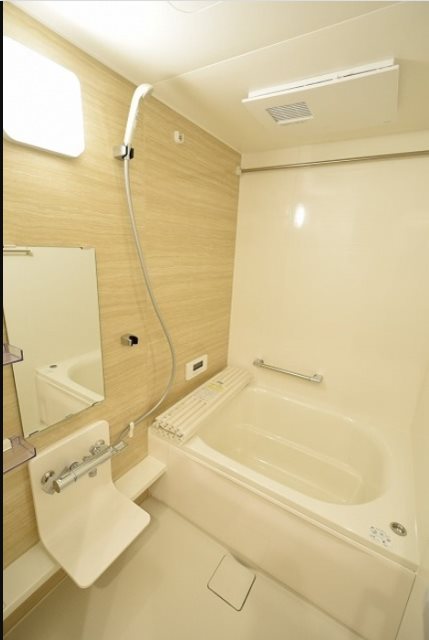 バス・シャワールーム