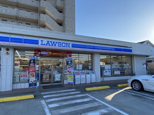 コンビニ　ローソン東名三好インター店（コンビニ）まで375m