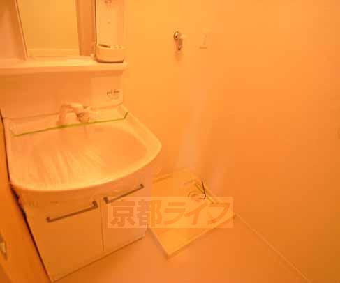 洗面設備　同系参考画像です。