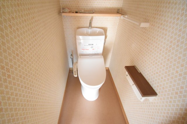 トイレ　2026年3月新規交換済