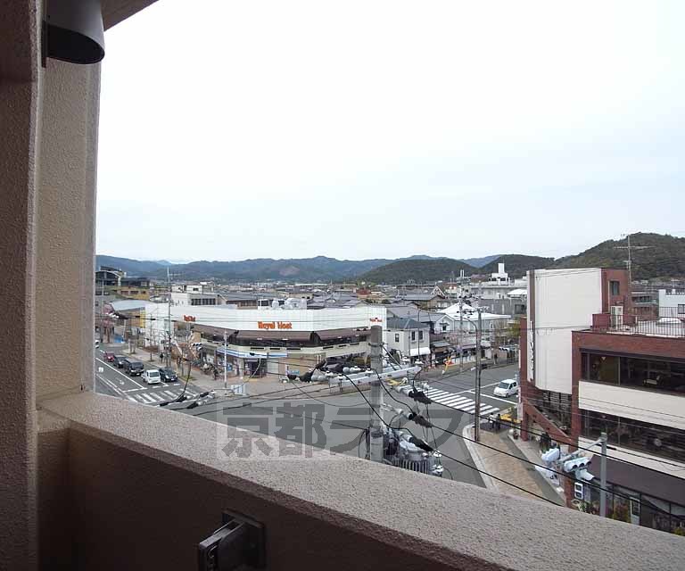 眺望　北山の山々や、町並みが見えます。