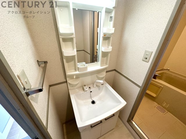 洗面設備　独立洗面化粧台付きでおすすめです！