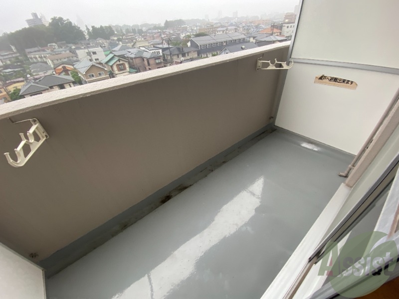 バルコニー　バルコニーがあるので洗濯物は外に干せそうですね～