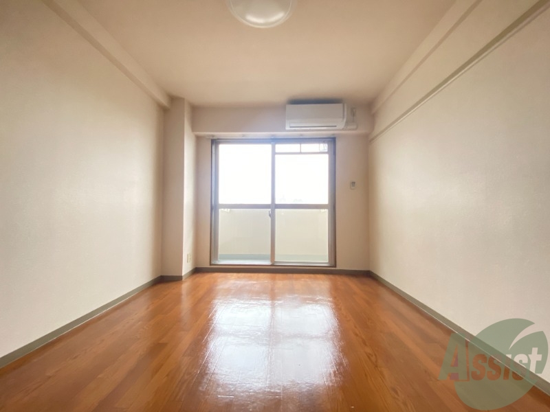 居室・リビング　７帖のリビングです。広々としていますね。