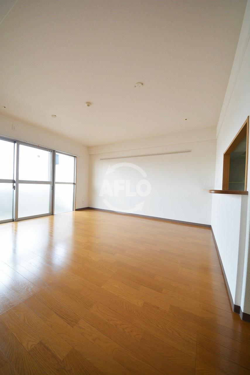 居室・リビング　フォレステージュ谷町　リビング