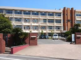 中学校　倉敷市立倉敷第一中学校（中学校）まで2009m