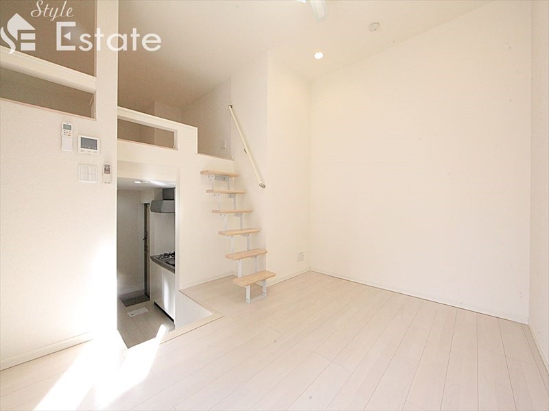 居室・リビング　内装