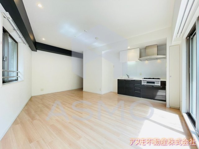 居室・リビング　同マンション別部屋　参考写真