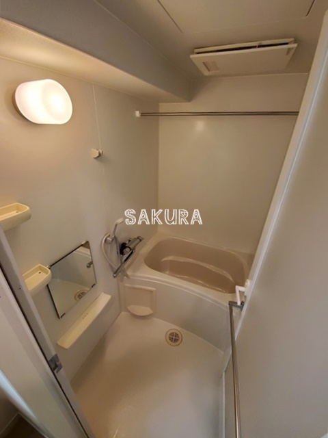 バス・シャワールーム　日々の疲れを癒すお風呂です♪