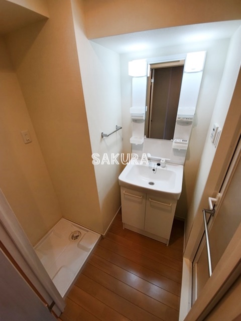 洗面設備　身支度に欠かせない独立洗面台♪