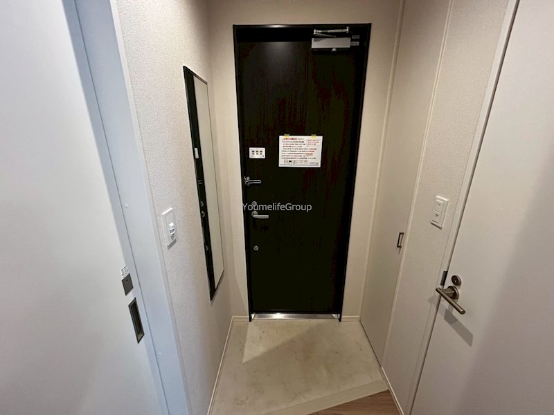 玄関　※別部屋参考写真※