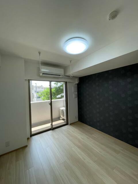 居室・リビング　別室参照