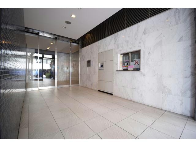 建物外観　エントランス部分