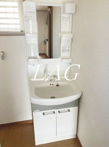 洗面設備　洗面台です。