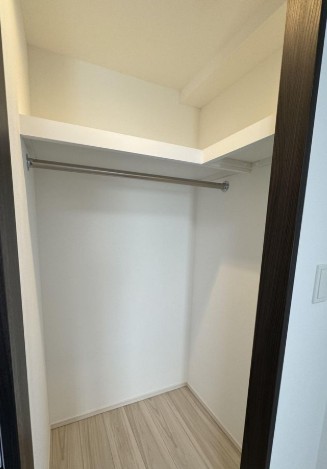 収納　納戸ウオークインクローゼット