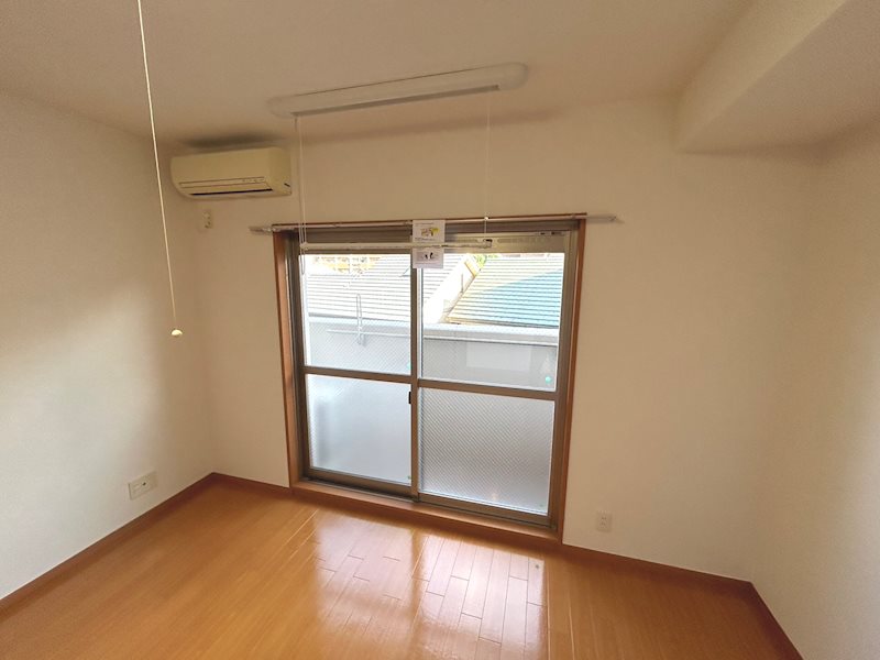 居室・リビング　※別号室同一間取り・参照写真