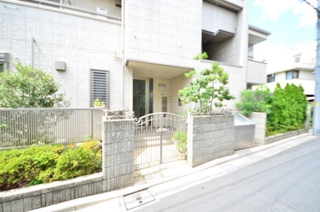 エントランス　エントランス