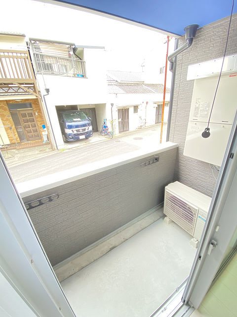 バルコニー　陽当たり良好なバルコニーです