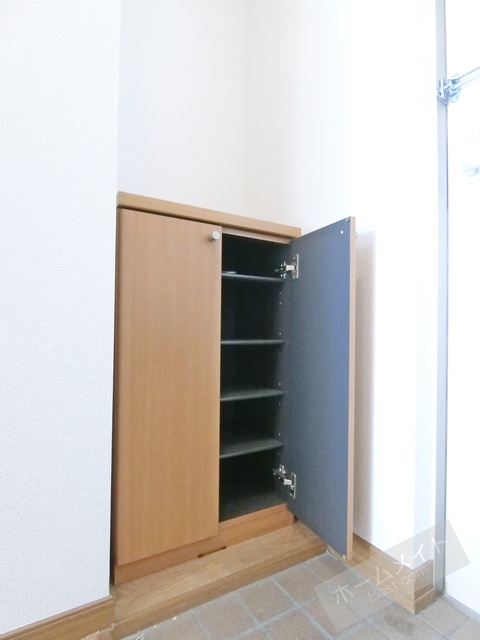 玄関　シューズボックス