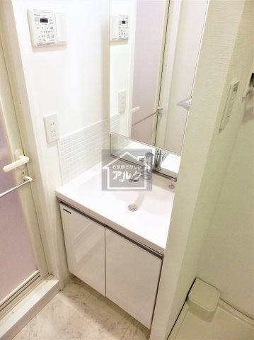 洗面設備　同仕様