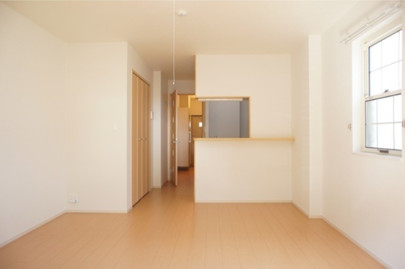 居室・リビング　図面と現状に相違がある場合には現状を優先