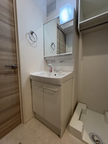 洗面設備　※同タイプの写真です。