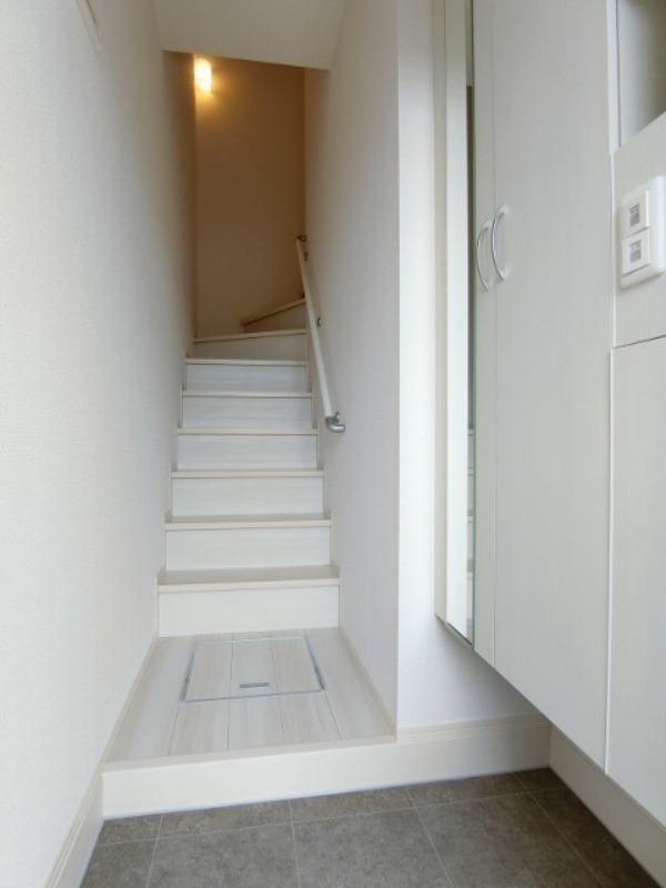 玄関　図面と現状に相違がある場合には現状を優先