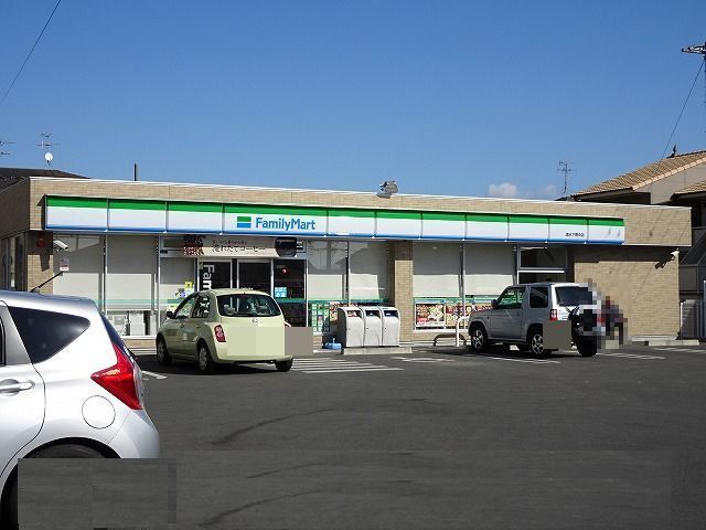 コンビニ　ファミリーマート清水下野中店（コンビニ）まで600m