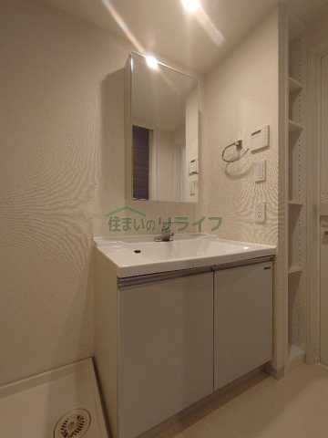 洗面設備　別部屋の画像になります。