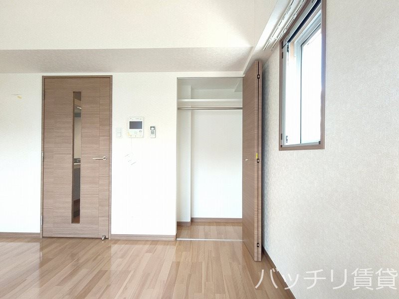 収納　別号室写真の為、現況を優先致します。