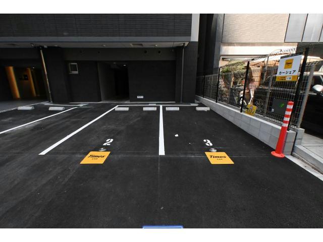 駐車場　駐車場