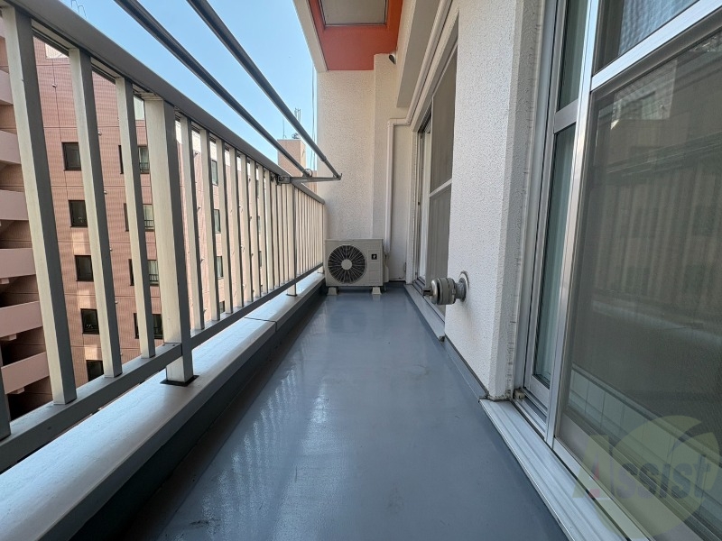 バルコニー　バルコニーです。洗濯物を干したり一息ついたりできますね！