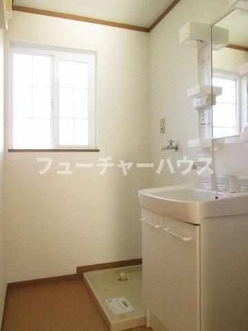 洗面設備　広い洗面スペース