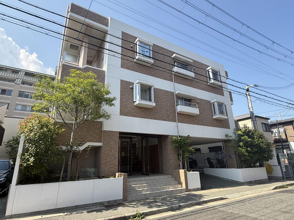 建物外観　まだまだ築浅物件です