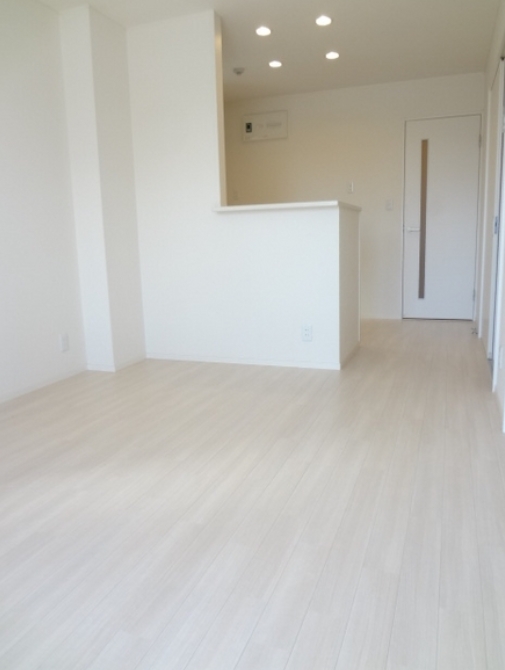 居室・リビング　☆明るい居室☆