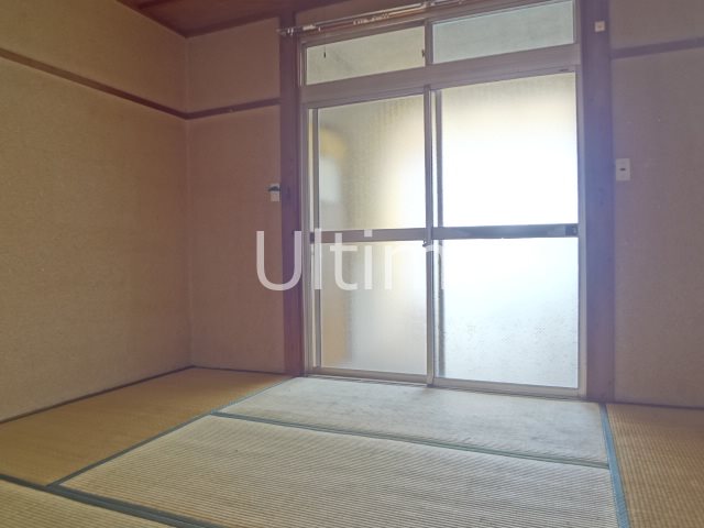 居室・リビング　別部屋のお写真です。ご参考までに！