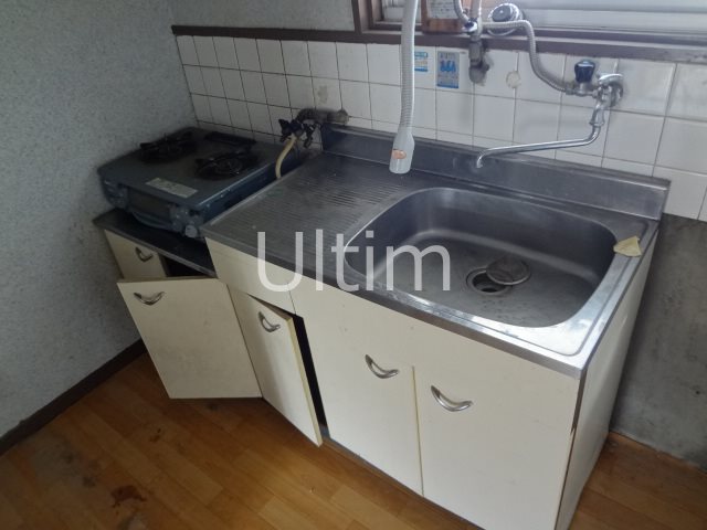 キッチン　別部屋のお写真です。ご参考までに！