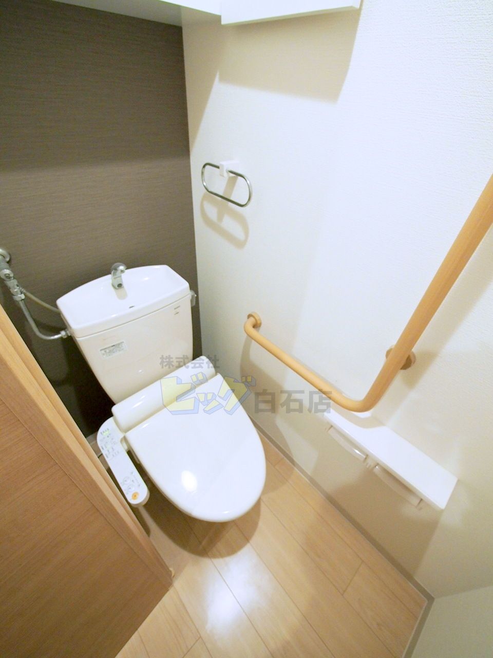 トイレ　ウォシュレット完備しています♪